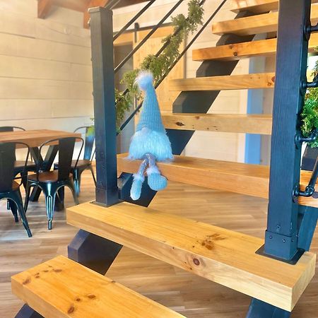 סביירוויל Modern Lake Side Nest• Hotub Fenced Yard King Beds מראה חיצוני תמונה
