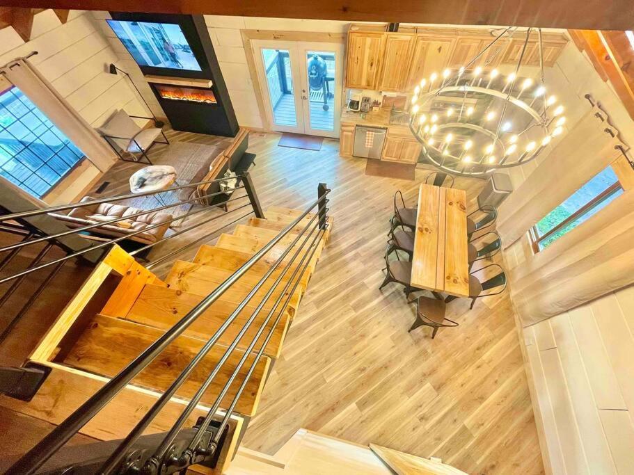 סביירוויל Modern Lake Side Nest• Hotub Fenced Yard King Beds מראה חיצוני תמונה
