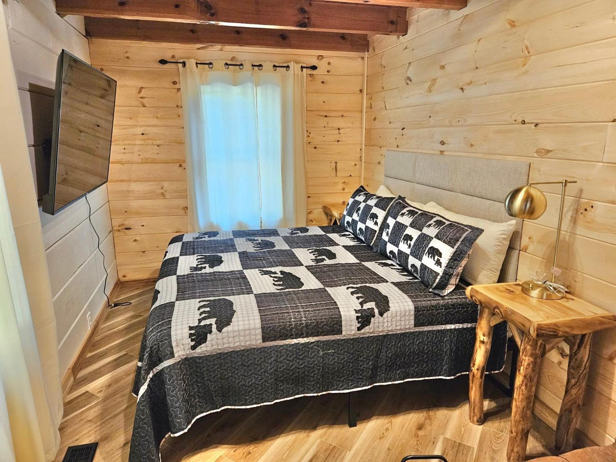 סביירוויל Modern Lake Side Nest• Hotub Fenced Yard King Beds מראה חיצוני תמונה